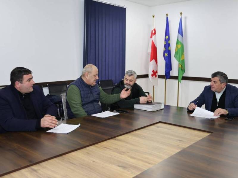 ცაგერის მუნიციპალიტეტის მერიაში, მერის პირველი მოადგილის რევაზ ახვლედიანის...